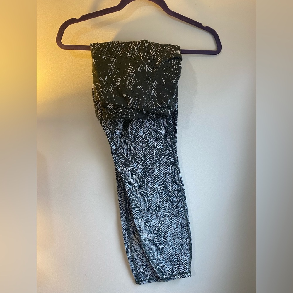 Workout leggings. Like new.